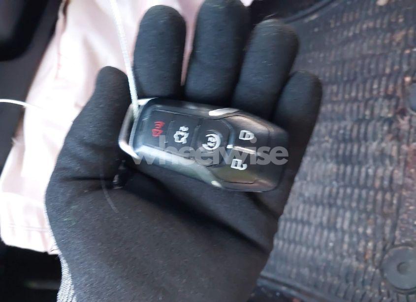 Photo 11 of 2015 Ford Mustang V6 (VIN 1FA6P8AM8F5406602)