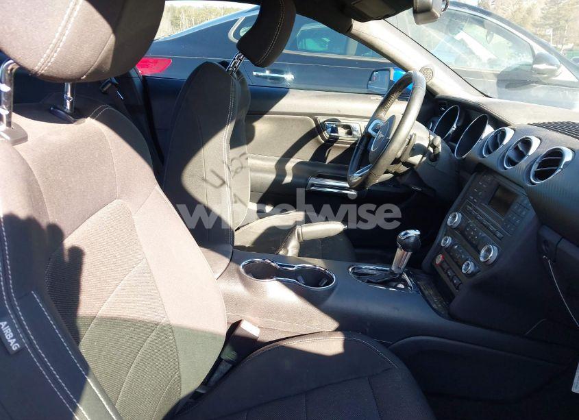 Photo 5 of 2016 Ford Mustang V6 (VIN 1FA6P8AM8G5264379)