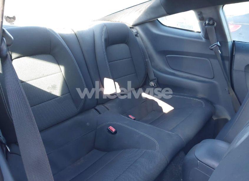 Photo 8 of 2016 Ford Mustang V6 (VIN 1FA6P8AM8G5264379)