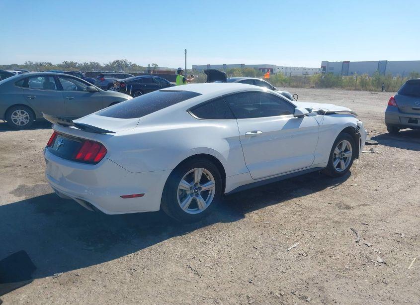 Photo 4 of 2016 Ford Mustang V6 (VIN 1FA6P8AM8G5283952)