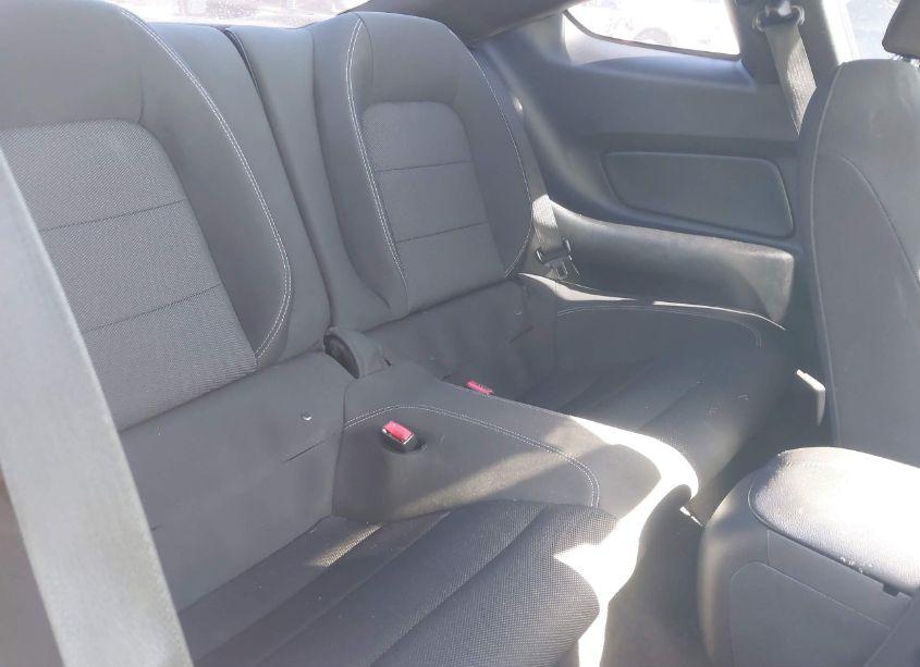 Photo 8 of 2016 Ford Mustang V6 (VIN 1FA6P8AM8G5283952)