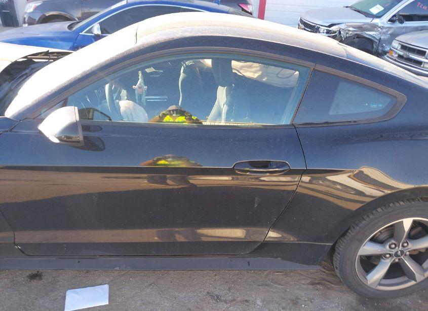 Photo 14 of 2016 Ford Mustang V6 (VIN 1FA6P8AM8G5317100)