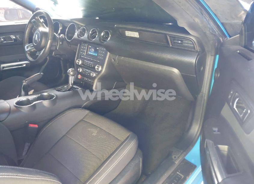 Photo 5 of 2017 Ford Mustang V6 (VIN 1FA6P8AM8H5236924)