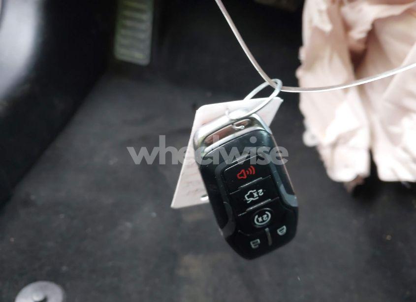 Photo 11 of 2017 Ford Mustang V6 (VIN 1FA6P8AM8H5251052)