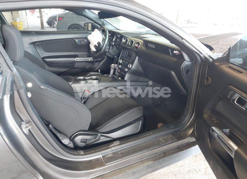 Photo 5 of 2015 Ford Mustang V6 (VIN 1FA6P8AM9F5399823)