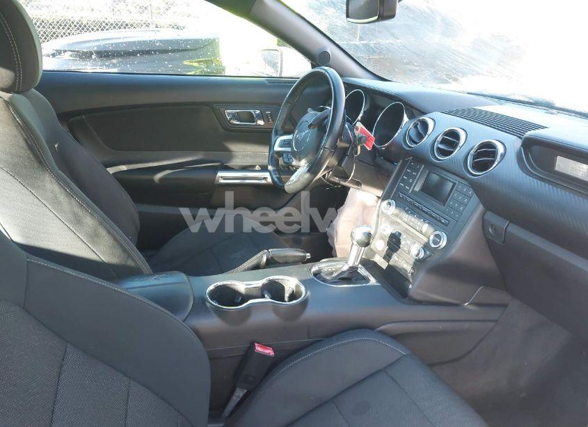 Photo 5 of 2016 Ford Mustang V6 (VIN 1FA6P8AM9G5250734)