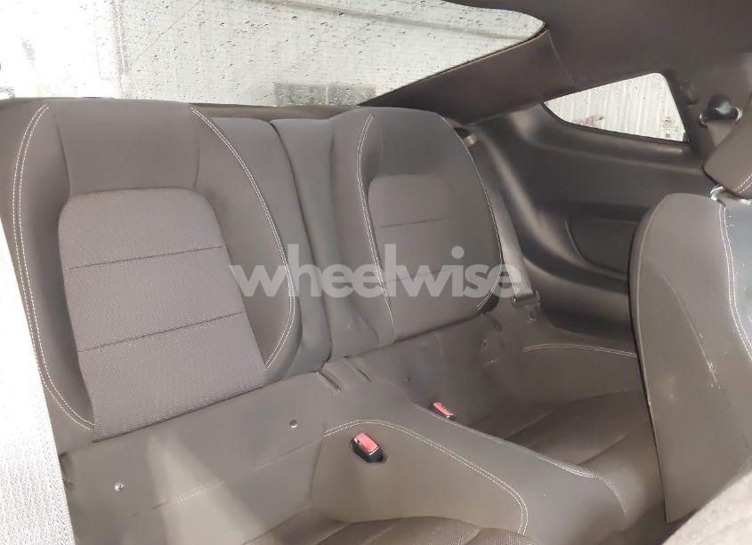 Photo 8 of 2016 Ford Mustang V6 (VIN 1FA6P8AM9G5267565)