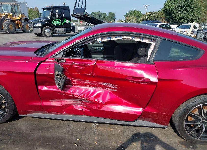 Photo 14 of 2017 Ford Mustang V6 (VIN 1FA6P8AM9H5265641)