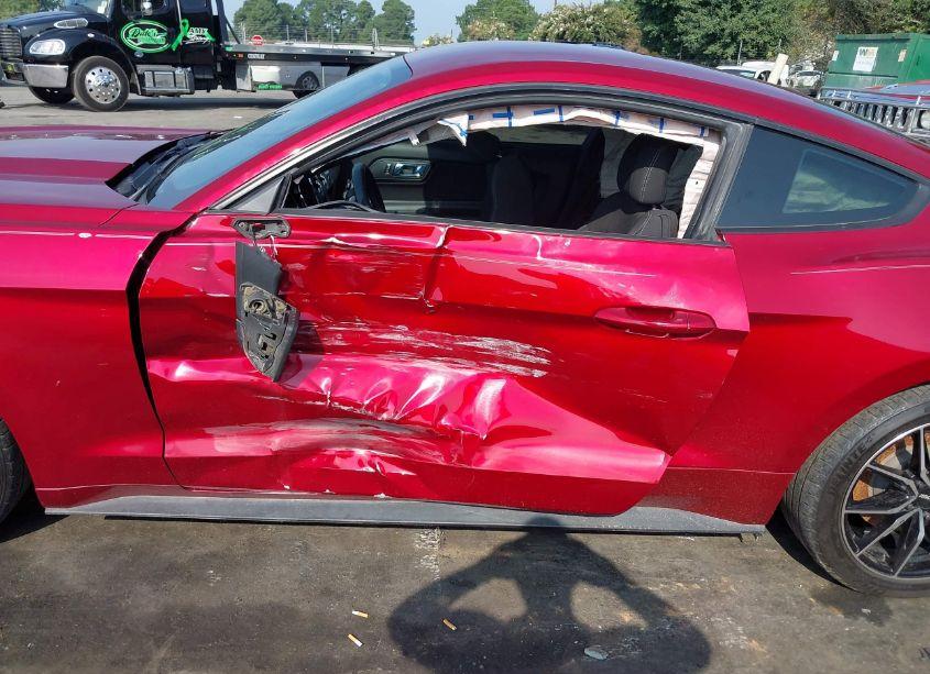 Photo 6 of 2017 Ford Mustang V6 (VIN 1FA6P8AM9H5265641)