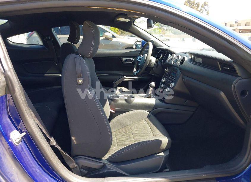Photo 5 of 2015 Ford Mustang V6 (VIN 1FA6P8AMXF5325679)