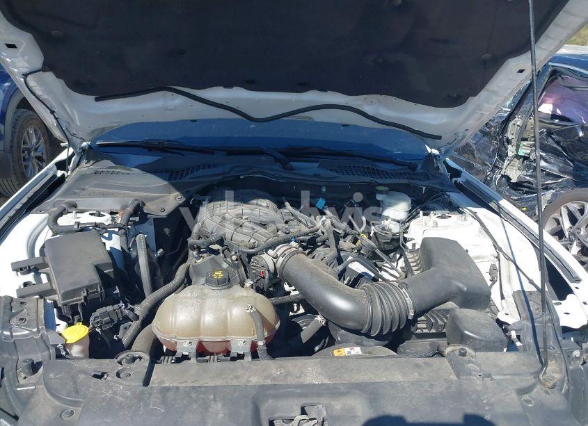 Photo 10 of 2015 Ford Mustang V6 (VIN 1FA6P8AMXF5341378)