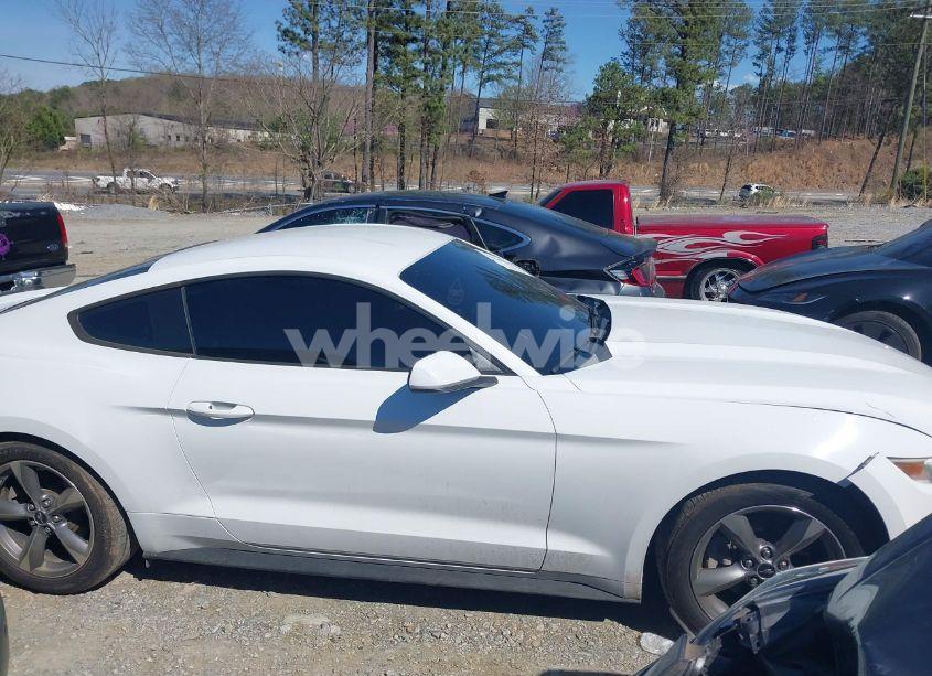 Photo 13 of 2015 Ford Mustang V6 (VIN 1FA6P8AMXF5341378)