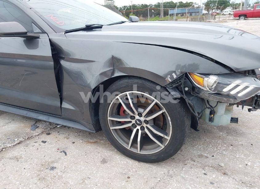 Photo 6 of 2015 Ford Mustang V6 (VIN 1FA6P8AMXF5402714)