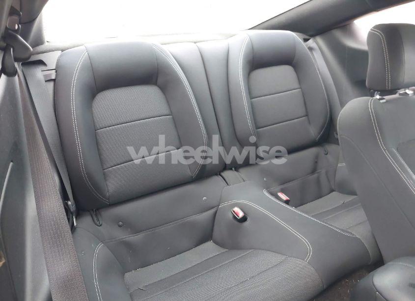 Photo 8 of 2016 Ford Mustang V6 (VIN 1FA6P8AMXG5210324)