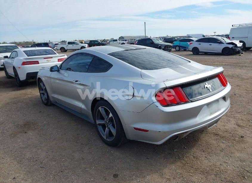 Photo 3 of 2016 Ford Mustang V6 (VIN 1FA6P8AMXG5241900)