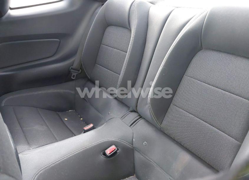 Photo 8 of 2016 Ford Mustang V6 (VIN 1FA6P8AMXG5241900)