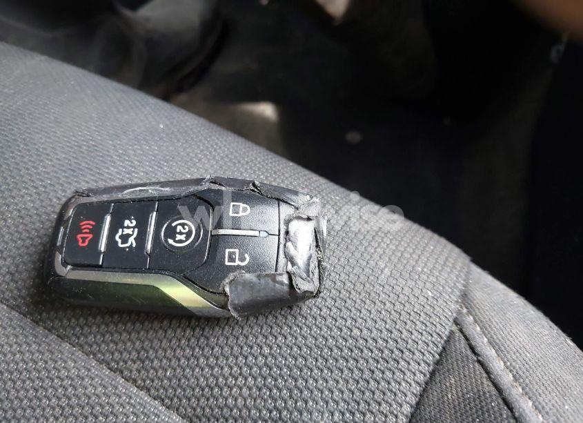 Photo 11 of 2016 Ford Mustang V6 (VIN 1FA6P8AMXG5292619)