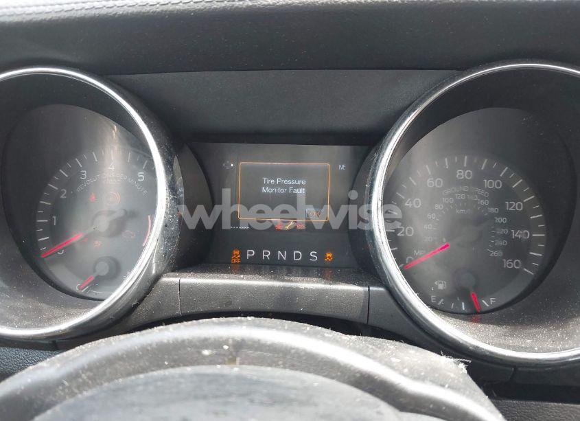 Photo 7 of 2016 Ford Mustang V6 (VIN 1FA6P8AMXG5292619)