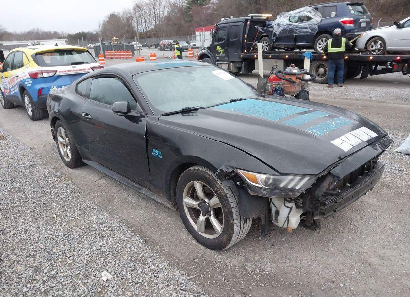 2016 Ford Mustang V6 (VIN 1FA6P8AMXG5321391) main photo