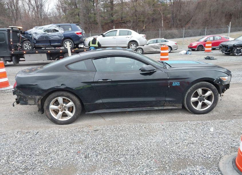 Photo 13 of 2016 Ford Mustang V6 (VIN 1FA6P8AMXG5321391)