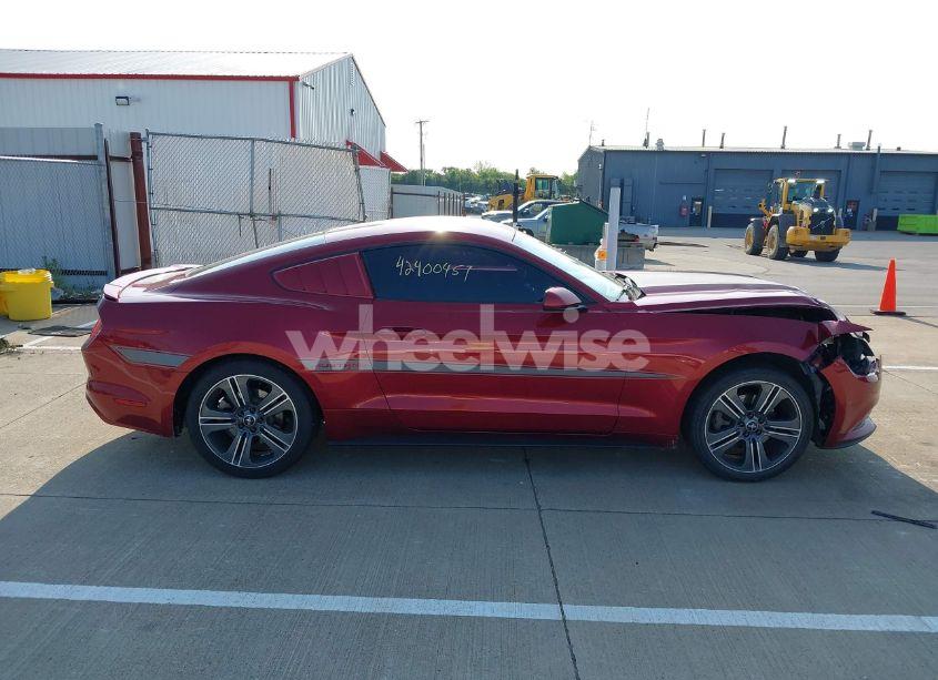 Photo 13 of 2017 Ford Mustang V6 (VIN 1FA6P8AMXH5226346)