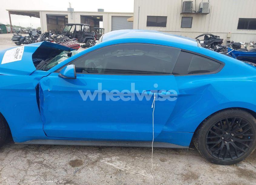 Photo 14 of 2017 Ford Mustang V6 (VIN 1FA6P8AMXH5228856)