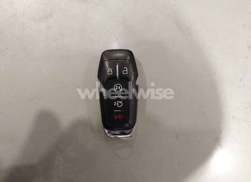 Photo 11 of 2017 Ford Mustang V6 (VIN 1FA6P8AMXH5309985)