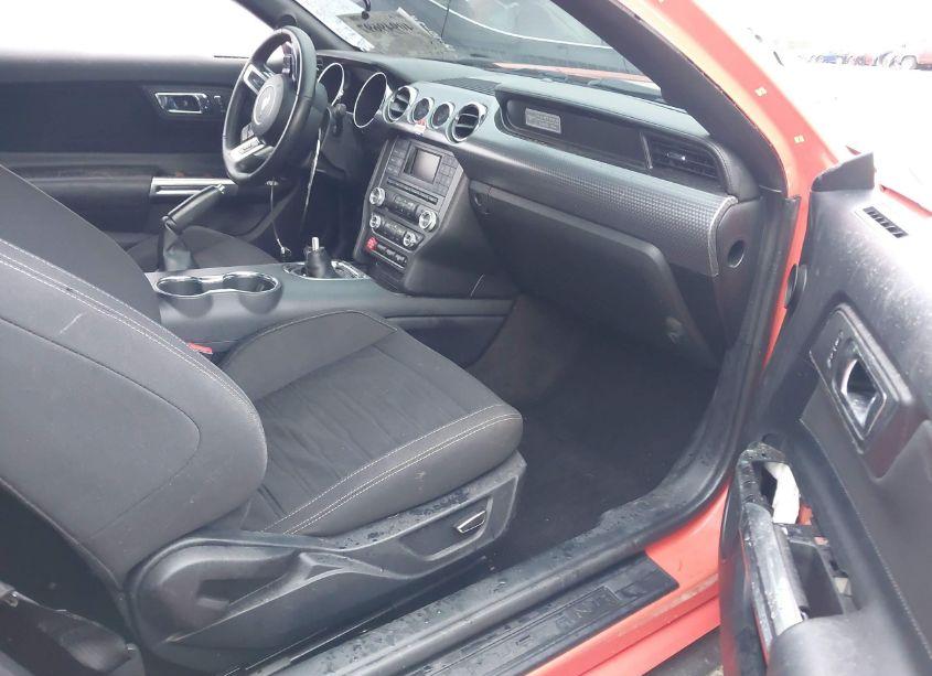 Photo 5 of 2016 Ford Mustang GT (VIN 1FA6P8CF0G5276931)