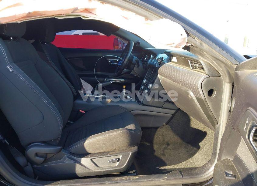 Photo 5 of 2016 Ford Mustang GT (VIN 1FA6P8CF0G5334116)