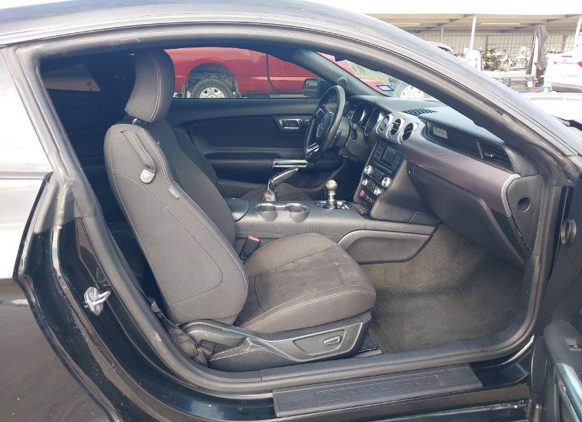 Photo 5 of 2016 Ford Mustang GT (VIN 1FA6P8CF0G5336108)