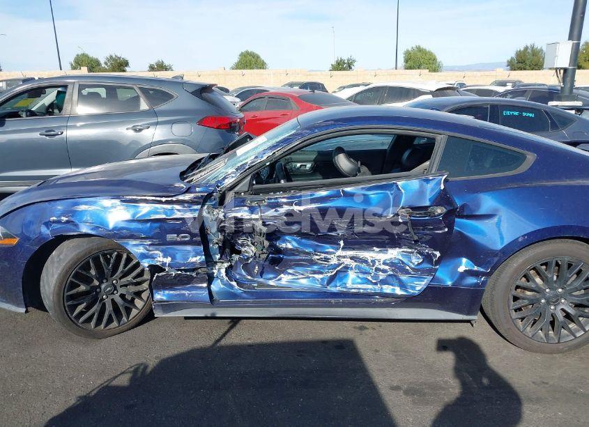 Photo 13 of 2018 Ford Mustang GT/GT PREMIUM (VIN 1FA6P8CF0J5109153)