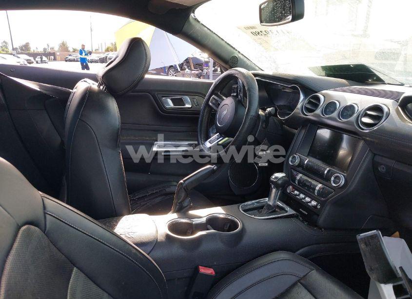 Photo 5 of 2018 Ford Mustang GT/GT PREMIUM (VIN 1FA6P8CF0J5109153)