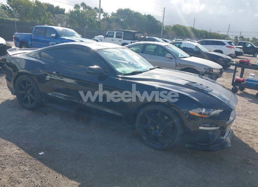2020 Ford Mustang GT FASTBACK (VIN 1FA6P8CF0L5105719) main photo