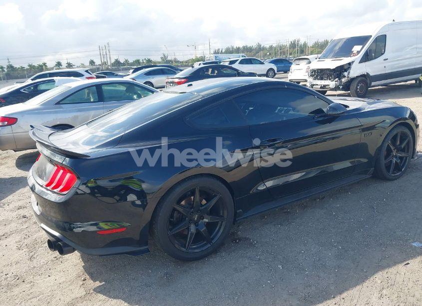 Photo 4 of 2020 Ford Mustang GT FASTBACK (VIN 1FA6P8CF0L5105719)