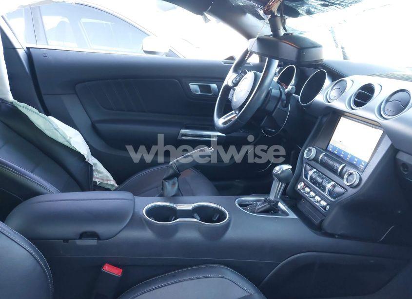 Photo 5 of 2020 Ford Mustang GT PREMIUM FASTBACK (VIN 1FA6P8CF0L5111391)