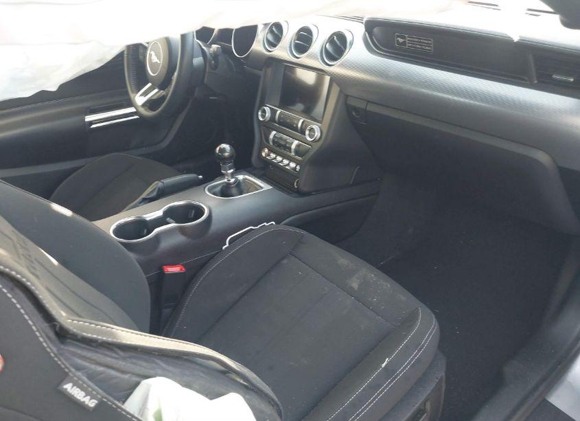 Photo 5 of 2020 Ford Mustang GT FASTBACK (VIN 1FA6P8CF0L5163152)