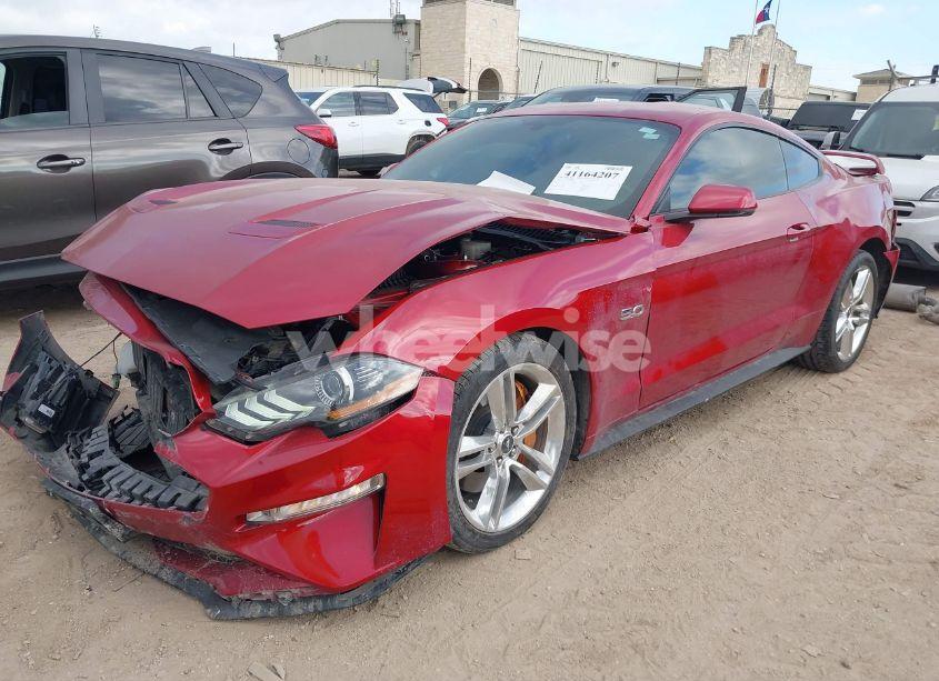 Photo 2 of 2020 Ford Mustang GT PREMIUM FASTBACK (VIN 1FA6P8CF0L5189802)
