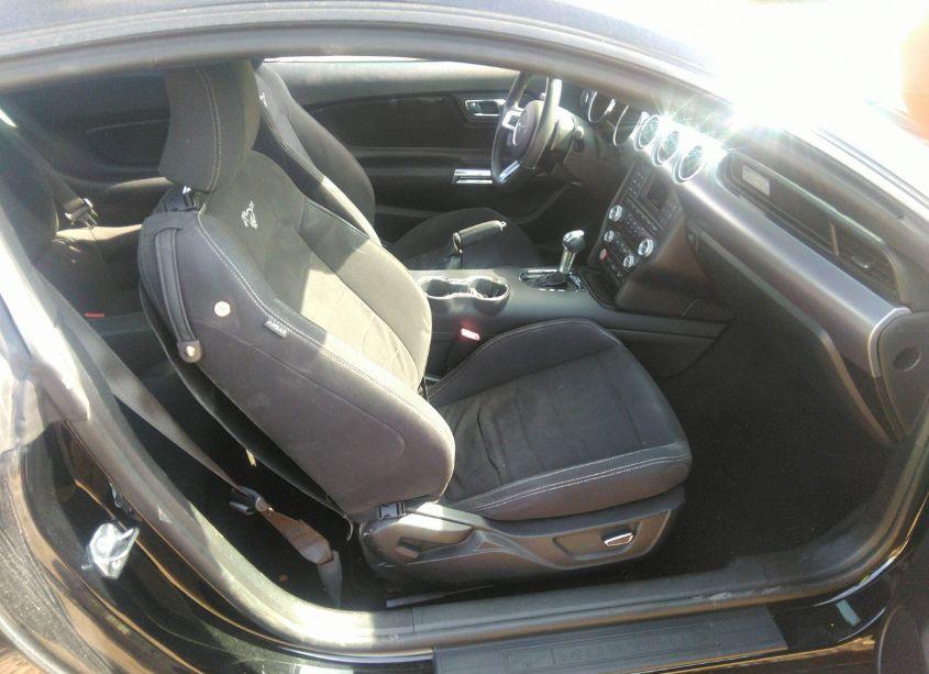 Photo 5 of 2016 Ford Mustang GT (VIN 1FA6P8CF1G5215250)