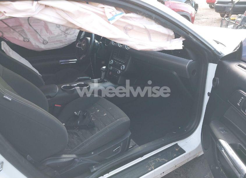 Photo 5 of 2016 Ford Mustang GT (VIN 1FA6P8CF1G5265971)