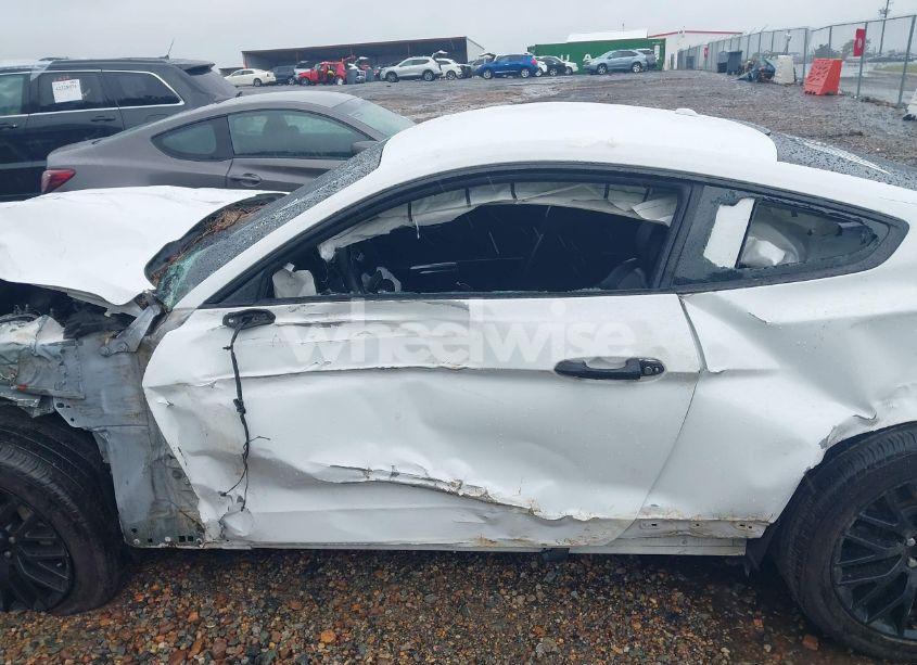 Photo 13 of 2018 Ford Mustang GT PREMIUM (VIN 1FA6P8CF1J5179907)