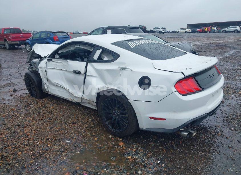 Photo 3 of 2018 Ford Mustang GT PREMIUM (VIN 1FA6P8CF1J5179907)