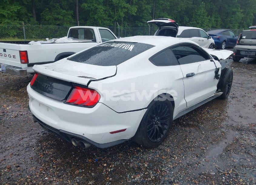 Photo 4 of 2018 Ford Mustang GT PREMIUM (VIN 1FA6P8CF1J5179907)