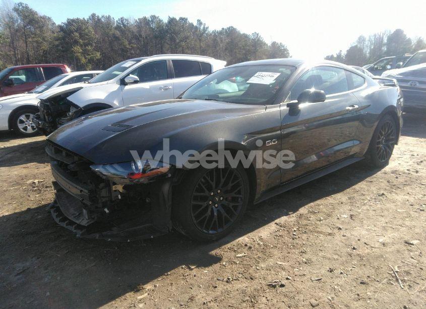 Photo 2 of 2020 Ford Mustang GT PREMIUM FASTBACK (VIN 1FA6P8CF1L5126563)