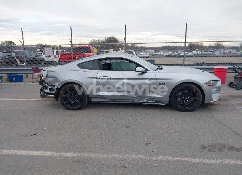 Photo 13 of 2020 Ford Mustang GT PREMIUM FASTBACK (VIN 1FA6P8CF1L5142939)