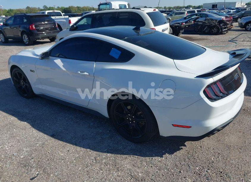 Photo 3 of 2020 Ford Mustang GT FASTBACK (VIN 1FA6P8CF1L5172426)