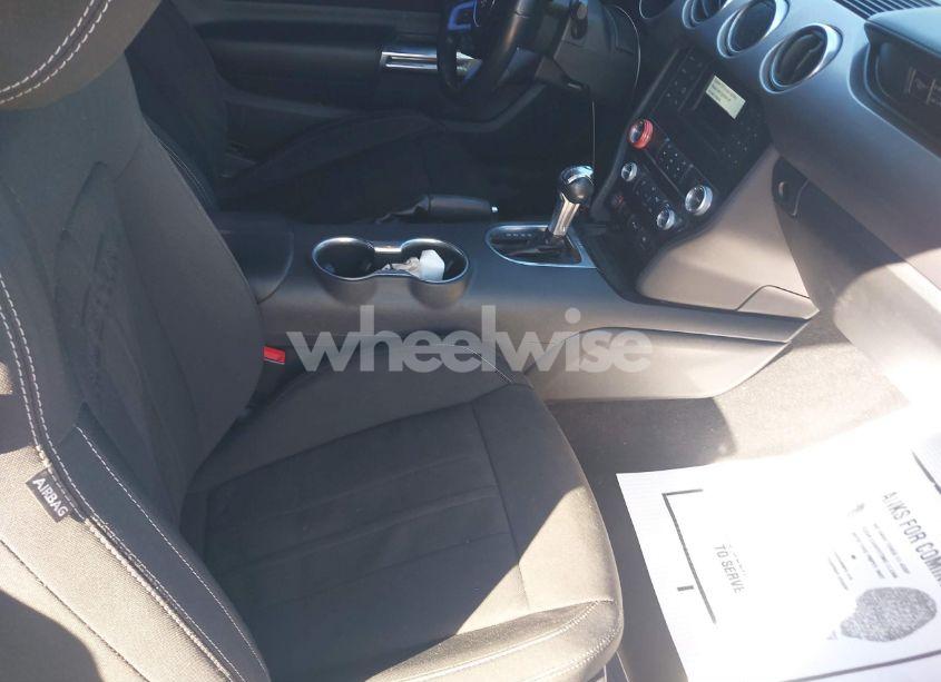 Photo 5 of 2020 Ford Mustang GT FASTBACK (VIN 1FA6P8CF1L5172426)