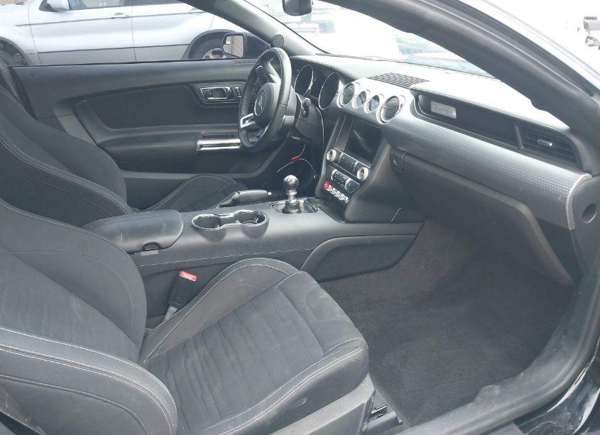 Photo 5 of 2017 Ford Mustang GT (VIN 1FA6P8CF2H5250347)