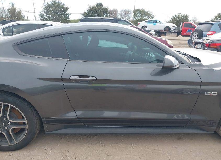 Photo 13 of 2018 Ford Mustang GT (VIN 1FA6P8CF2J5122549)