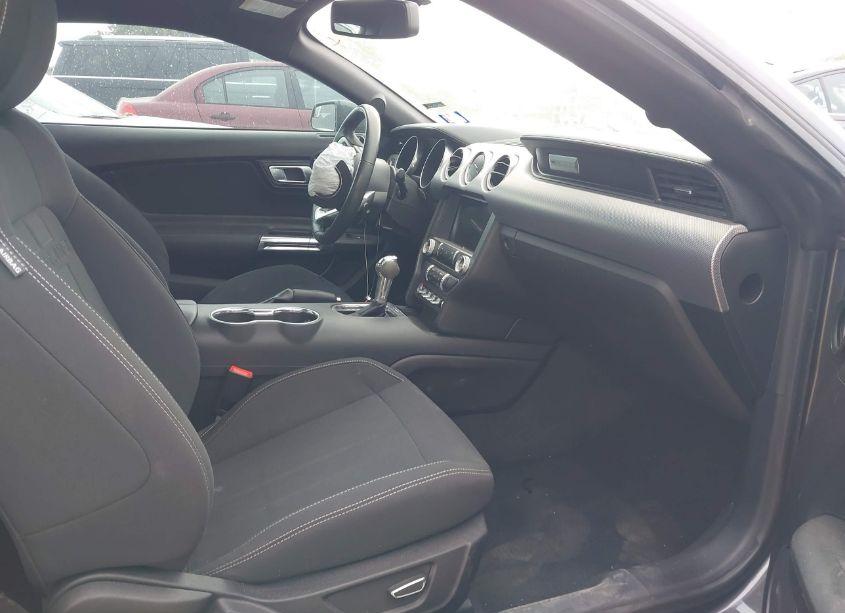 Photo 5 of 2018 Ford Mustang GT (VIN 1FA6P8CF2J5122549)