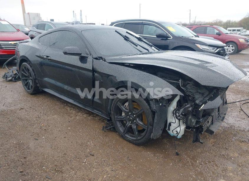 2018 Ford Mustang GT (VIN 1FA6P8CF2J5126231) main photo